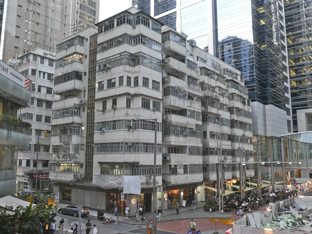 太古地產併購的鰂魚涌舊樓批強拍令底價20.27億。