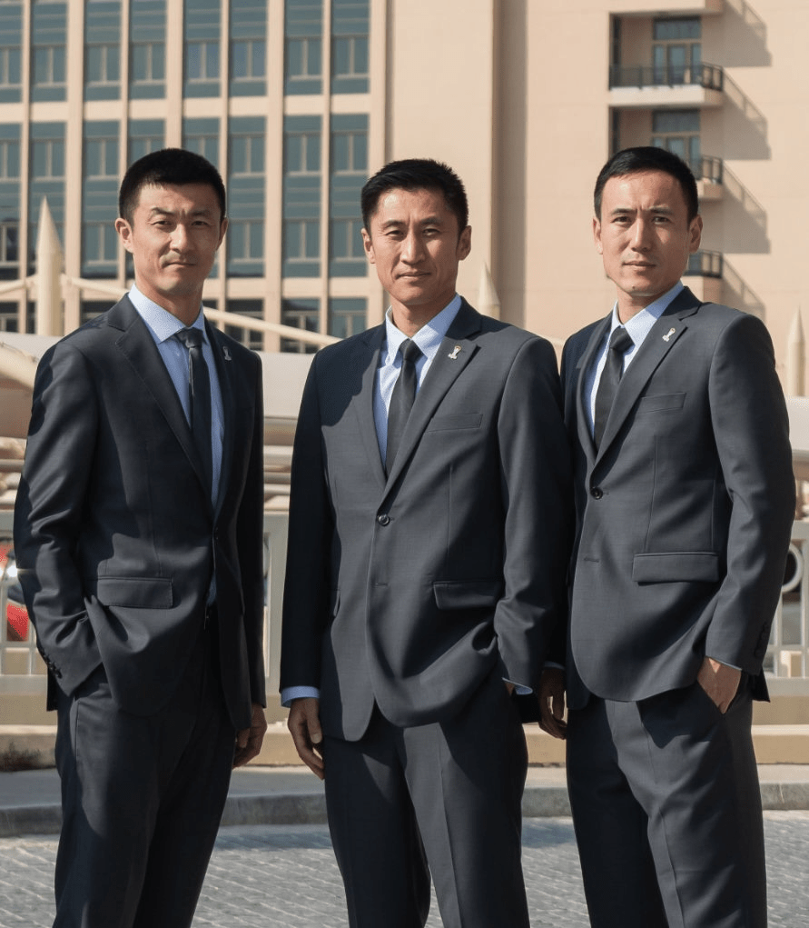 傅明、馬寧、周飛(從左至右)。 中國足協/新華社 傅明、馬寧、周飛(從左至右)。 中國足協/新華社