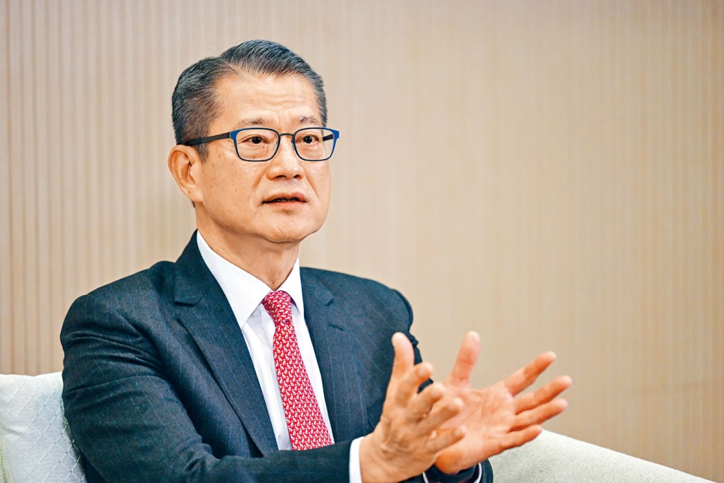 財政司司長 陳茂波