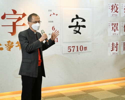 曾鈺成指自稱為退休人士,早已過了最適合參選時機。陳鐵剛攝