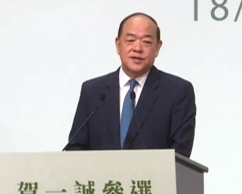 贺一诚指自己不适宜评论香港事务。