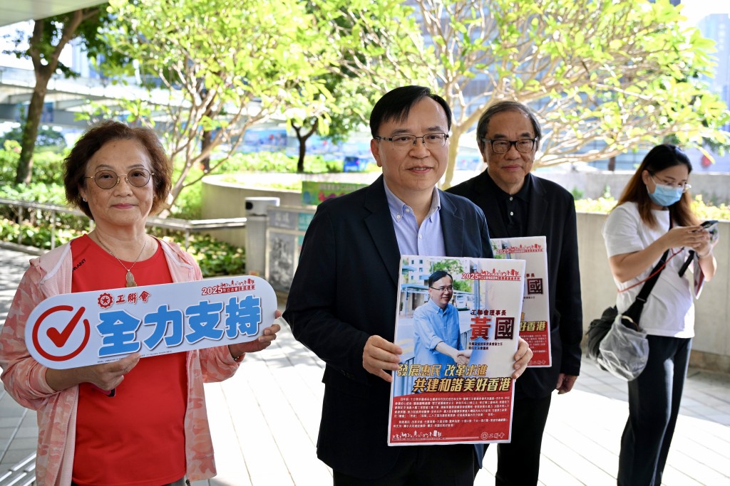 黃國表示,要對接國家的發展戰略及善用大灣區的建設,以推動香港經濟轉型、升級。 黃國表示,要對接國家的發展戰略及善用大灣區的建設,以推動香港經濟轉型、升級。