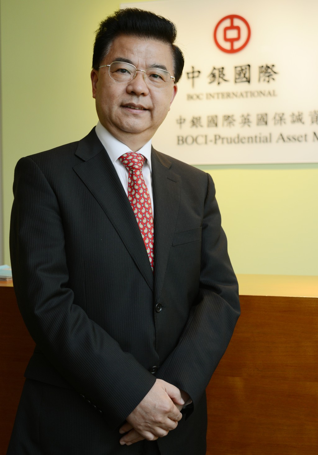 谢涌海认为，香港是人民币国际化提速一个不可或缺的重要节点。