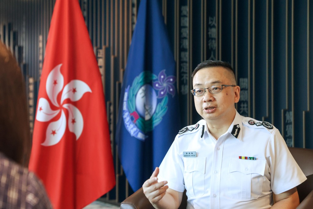 對於外界質疑外地優才申請香港身份證僅為「避稅」，郭俊峯承認低稅制雖然是本港賣點之一，但強調絕非唯一原因。