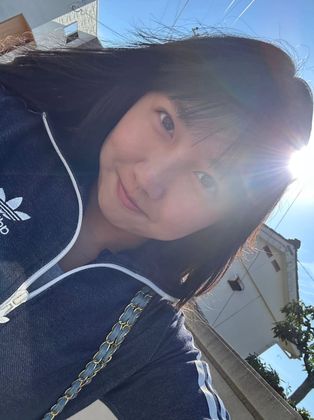 楊鎧凝現在有點Baby Fat,應該有得減。 楊鎧凝現在有點Baby Fat,應該有得減。