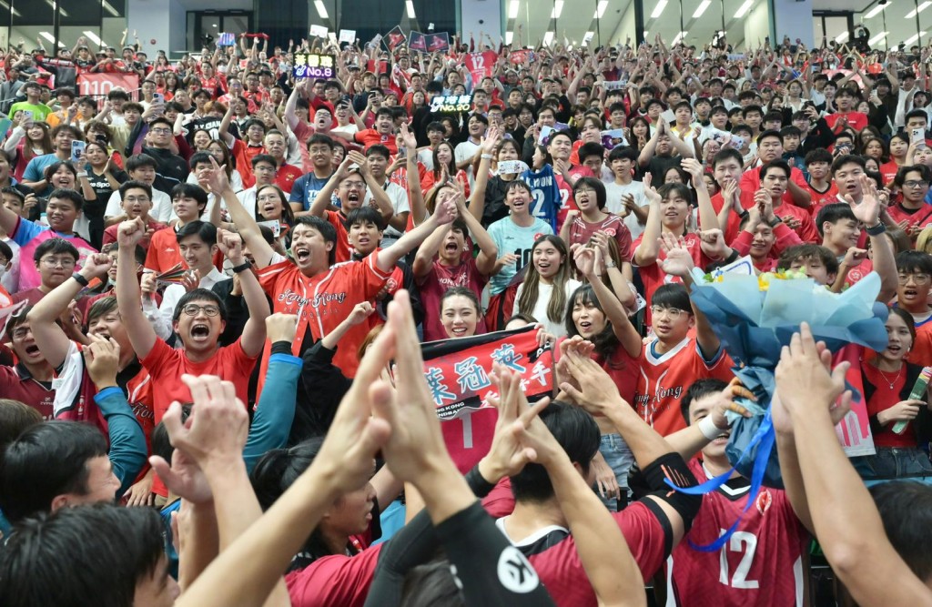 昨晚有5,700名球迷入場支持。