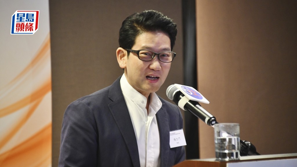 前政務官楊立門形容近日曝光的民政專員歡送宴，有趨向個人崇拜成份。資料圖片