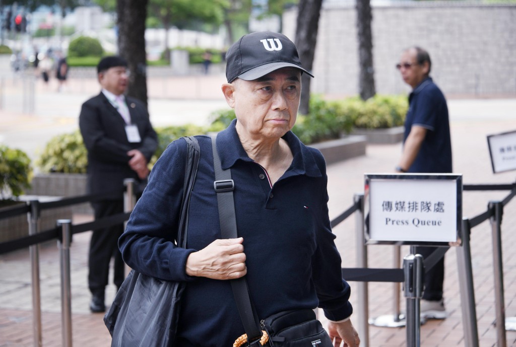 居住宏建閣1807的王惠琛指顧問公司存在偏袒建築公司,法團選舉數名委員票數極接近,形容情況「好似配左票咁。」 居住宏建閣1807的王惠琛指顧問公司存在偏袒建築公司,法團選舉數名委員票數極接近,形容情況「好似配左票咁。」