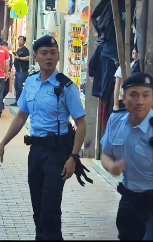 陈山聪和张振朗在剧中饰演警察。