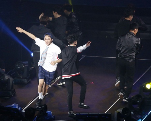 Xiumin x Mark