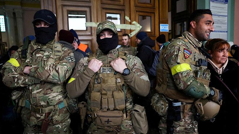 俄羅斯指，迄今先後有6956名「傭兵和武器專家」抵達烏克蘭。資料圖片