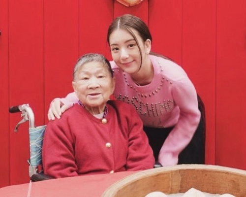 方媛照與奶奶相處時間不太長，但非常感恩。