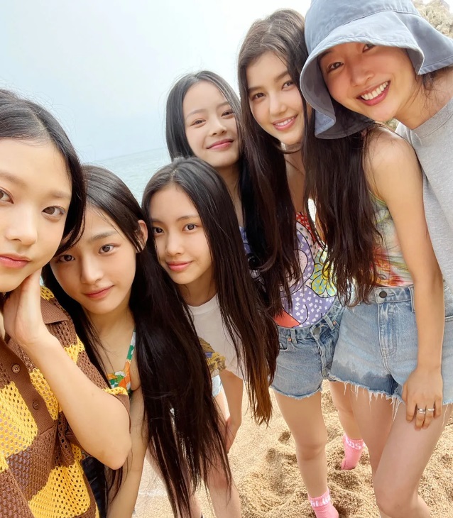 閔熙珍指NewJeans令她最為掛心,有指她這次不斷強調5位成員,是希望HYBE讓NewJeans繼續以5人姿態活動。 閔熙珍指NewJeans令她最為掛心,有指她這次不斷強調5位成員,是希望HYBE讓NewJeans繼續以5人姿態活動。