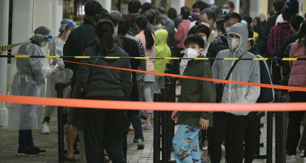 歐家榮指目前本港的確診數字仍處上升趨勢。(資料圖片)