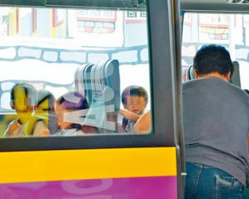 逾六成校車安裝保護式座椅，全安裝料需六年。資料圖片