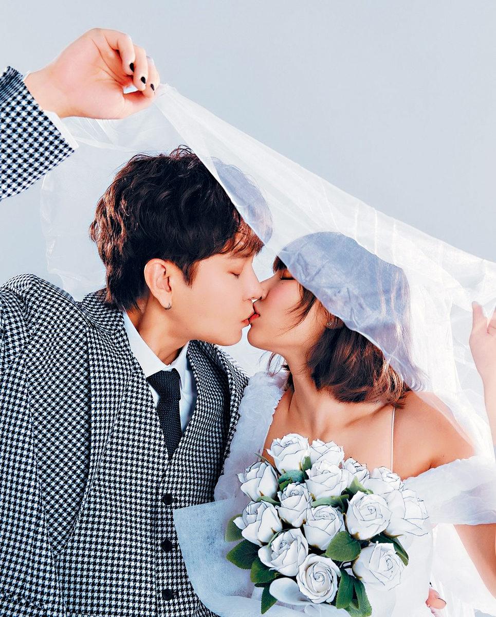 泫雅和龍俊亨今日舉行婚禮。