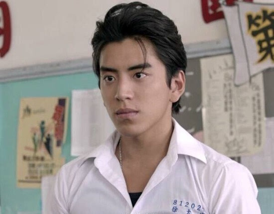 王大陆2015年出演电影《我的少女时代》的男主角「徐太宇」而成名。