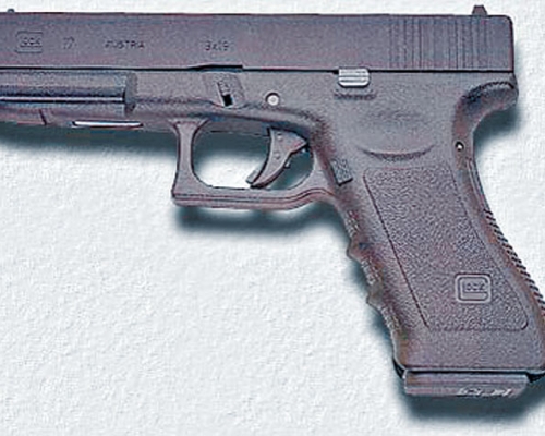 ■警隊多個部門人員，均有用「Glock-17」半自動曲尺手槍。