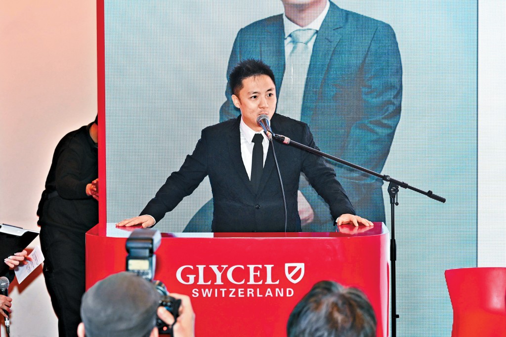 鍾培生以一口流利日文致辭。