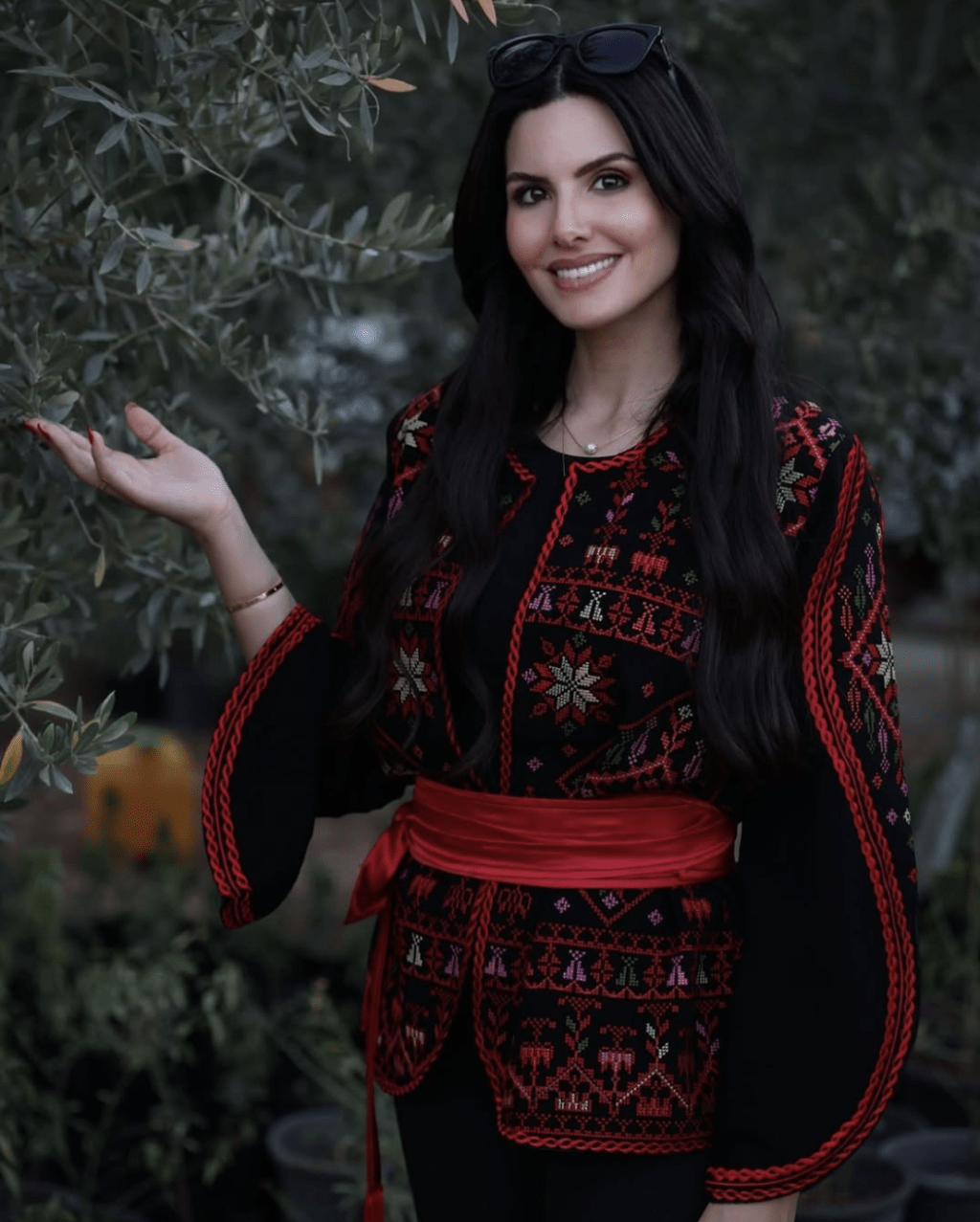 Ayoub於2022年榮膺巴勒斯坦小姐桂冠。圖片來源:IG @ nadeen.m.ayoub Ayoub於2022年榮膺巴勒斯坦小姐桂冠。圖片來源:IG @ nadeen.m.ayoub