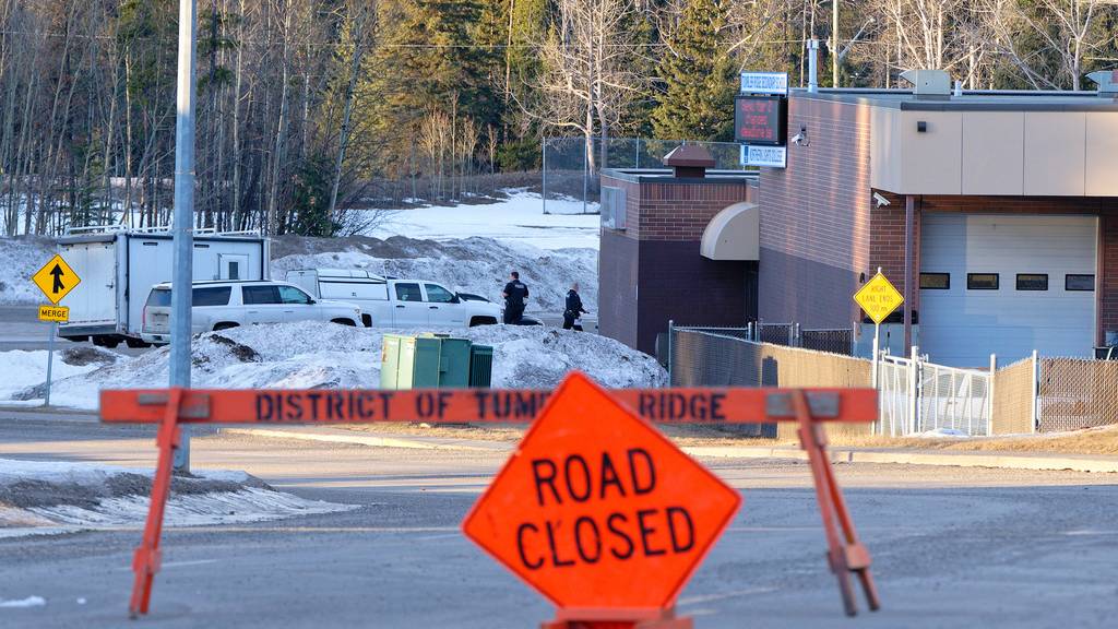 加拿大校園槍擊案修訂為9人死亡，包括多名師生。 美聯社