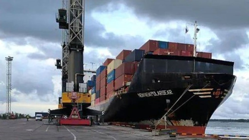 掛有香港區旗的貨船「新新北極熊號」（圖），被指曾與北海航線號行經海底天然氣管線被破壞的海域。網上圖片