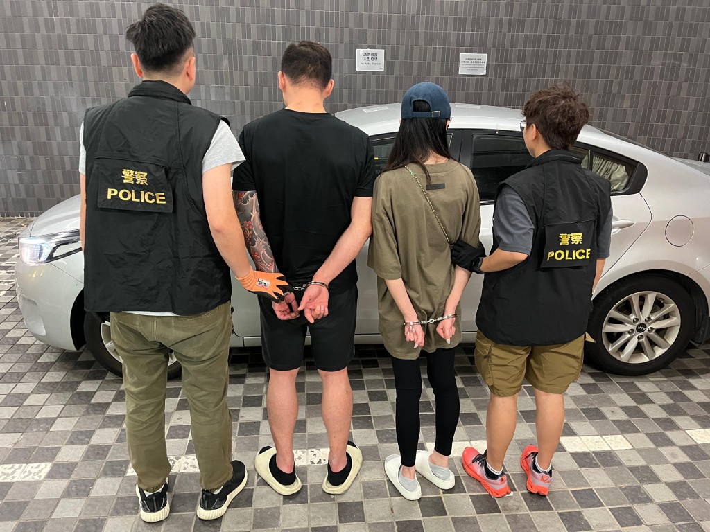 毒鴛鴦青衣屋苑單位遇查  檢逾7萬元依托咪酯煙彈及可卡因等貨。警方圖片