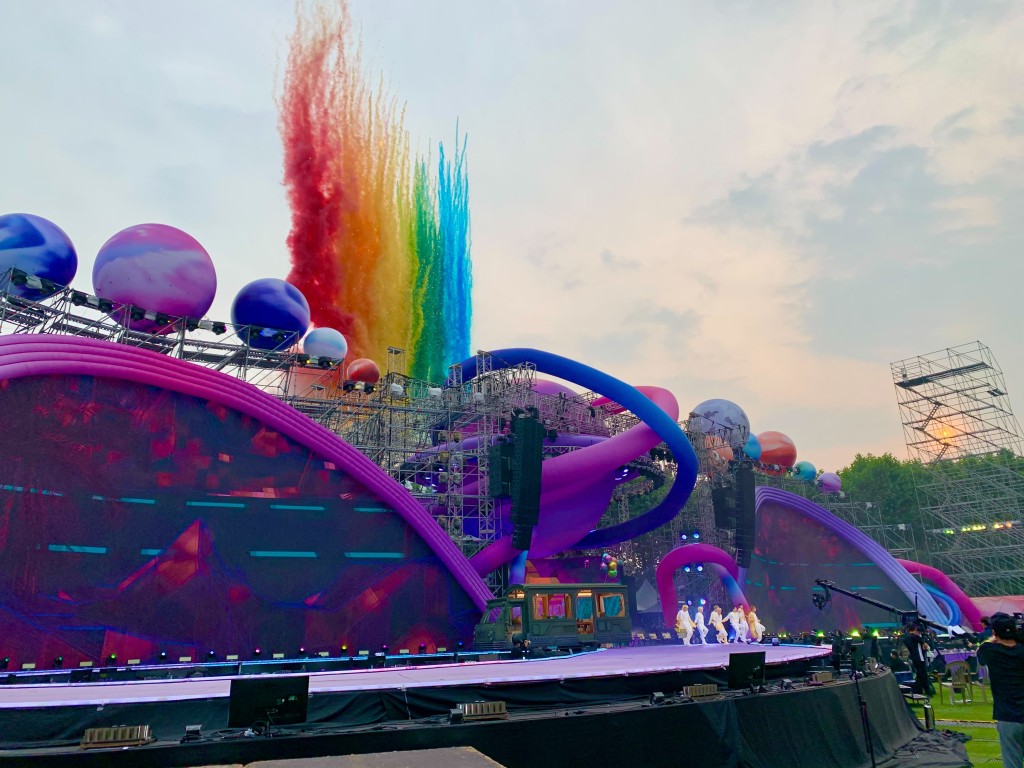 好靚嘅小宇宙舞台。