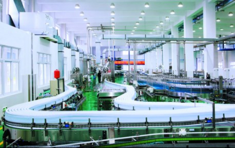 娃哈哈集團是中國最大的食品飲料生產企業，也是全球排列第5大的飲料生產企業。中新社