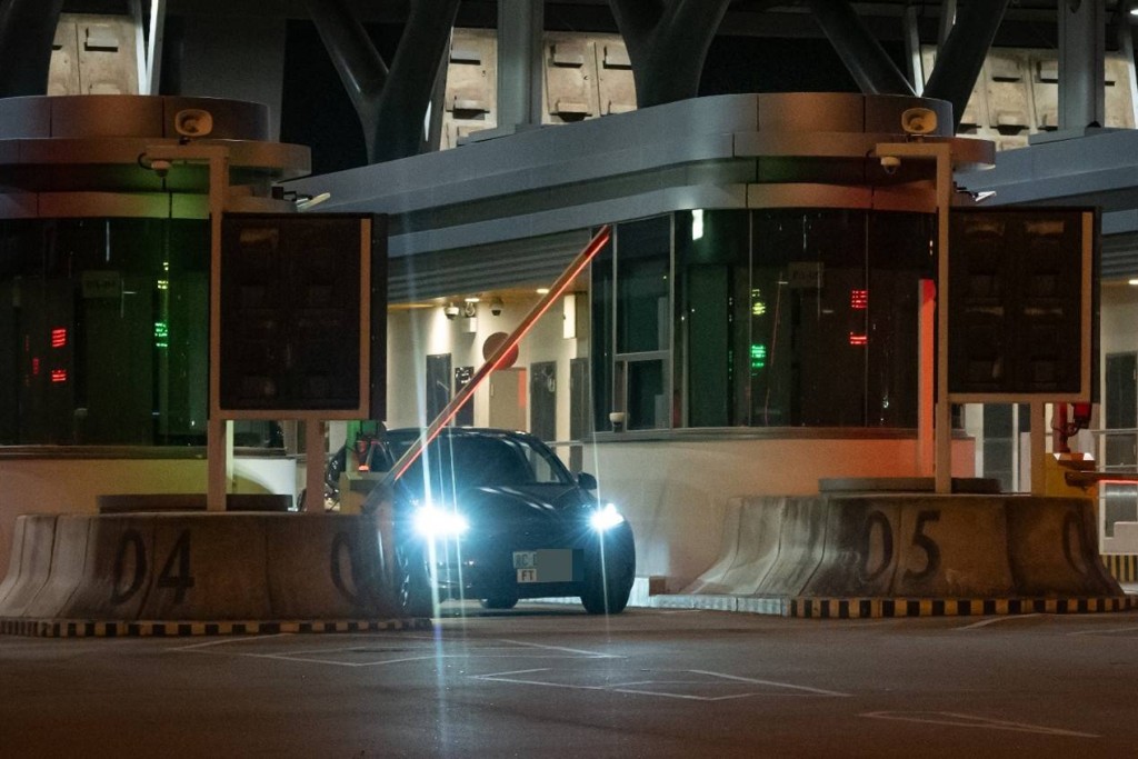 「粵車南下」去年底實施,每日有100個名額粵車入市區。 「粵車南下」去年底實施,每日有100個名額粵車入市區。