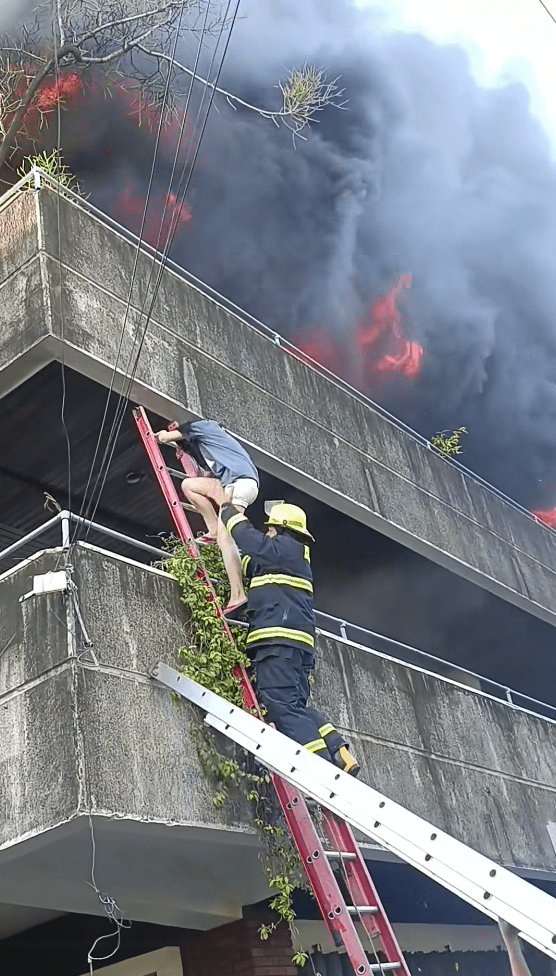 女子成功逃出鬼門關。FB@IvyBaya 女子成功逃出鬼門關。FB@IvyBaya