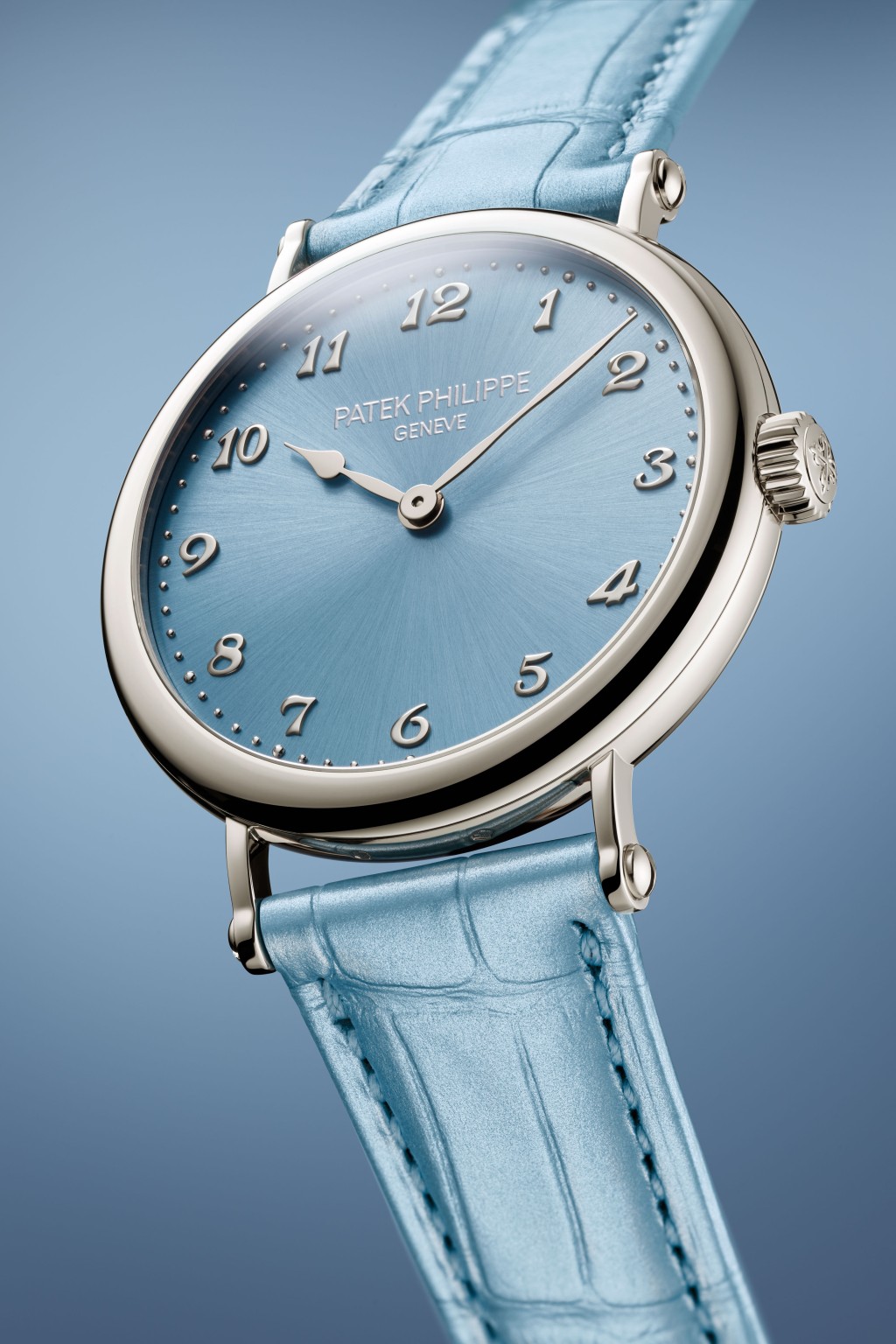 Patek Philippe Calatrava 7200/50G-012，錶殼：34.6mm 白金，售價：$273,900。