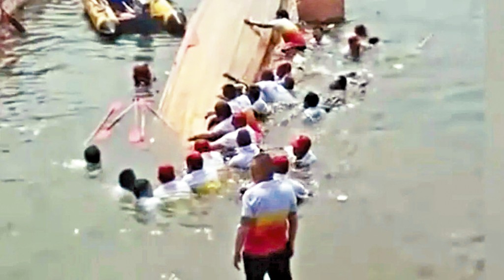 湖北龍舟翻覆釀1死。