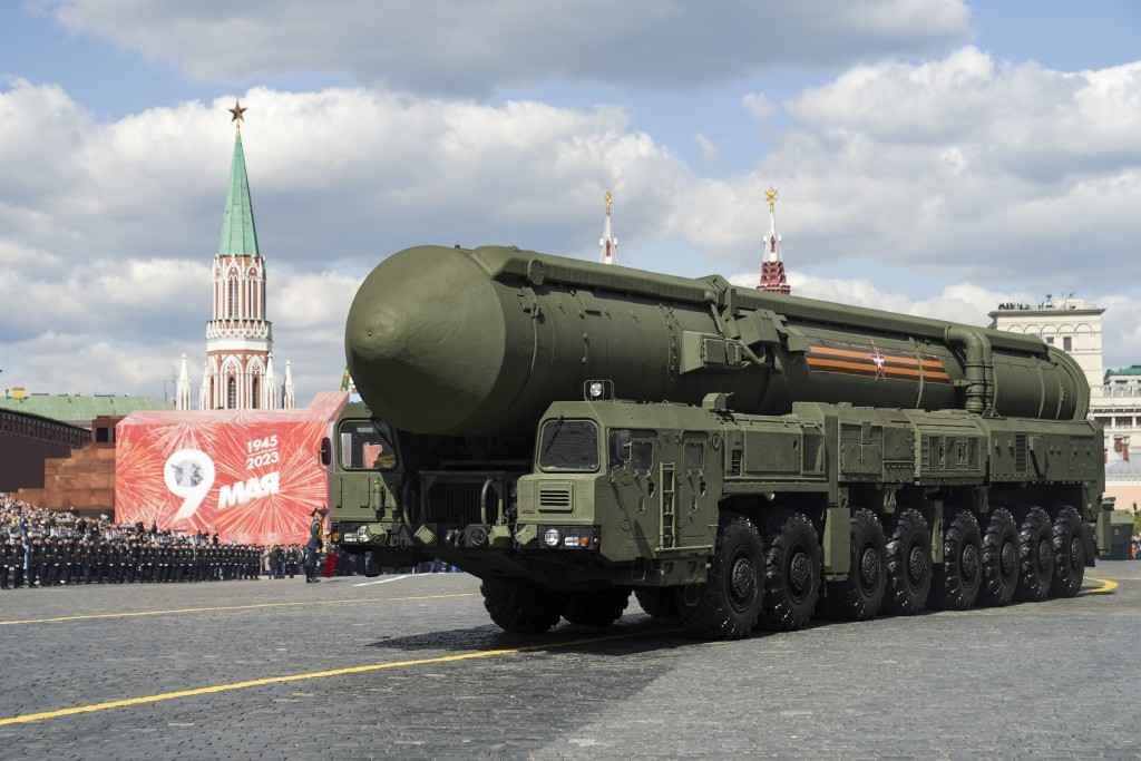 俄罗斯的RS-24亚尔斯洲际弹道导弹。