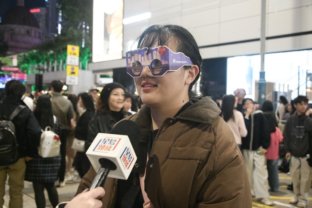 來自雲南的鄧小姐希望新一年健健康康、順順利利。
