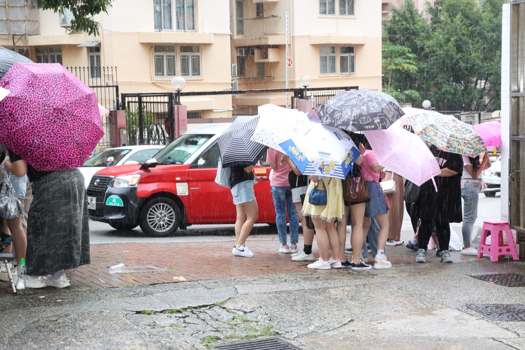 神徒都無懼大雨等AL。