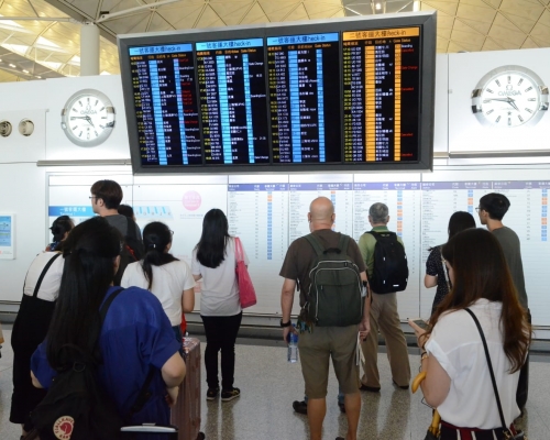 多間航空公司宣布取消今日所有航班。資料圖片