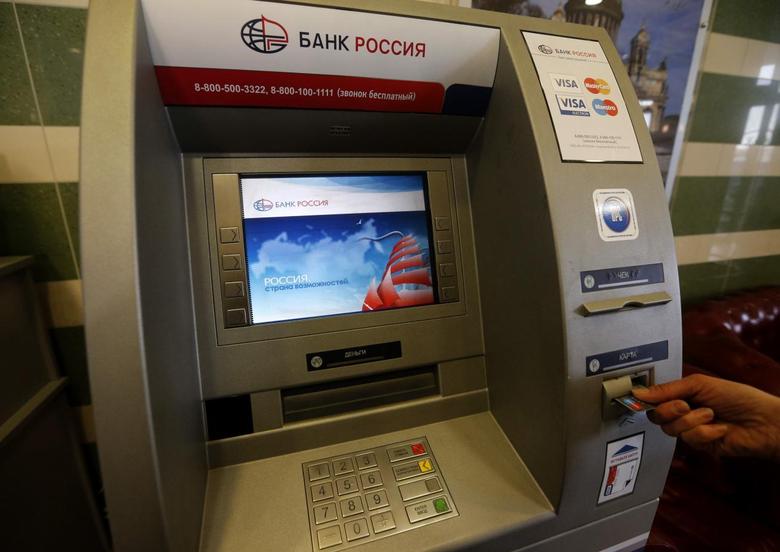 Visa及万事达响应国际制裁暂停俄国业务。 路透社