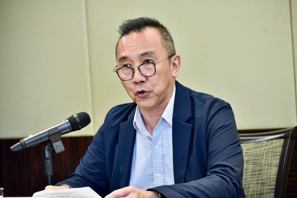 運輸署總機電工程師(自動駕駛與巴士科技)鍾卓明。 運輸署總機電工程師(自動駕駛與巴士科技)鍾卓明。