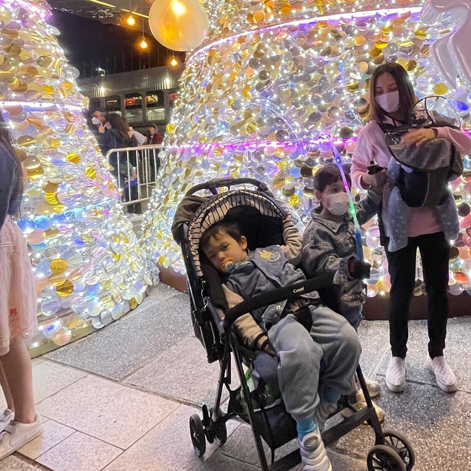 雯雯直認曾經萌輕生念頭，幸有張致恒一起學習照顧囝囝、共同面對全世界的責罵。