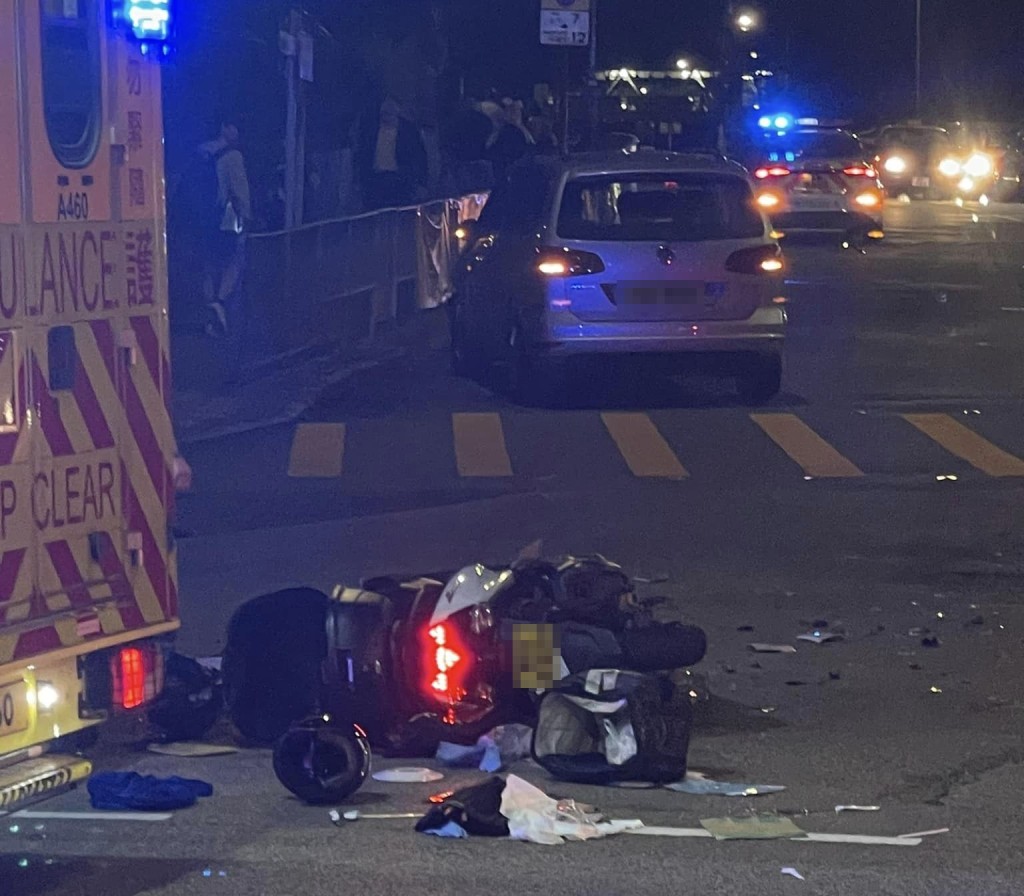 電單車損毀嚴重。車cam L（香港群組）FB群組圖片