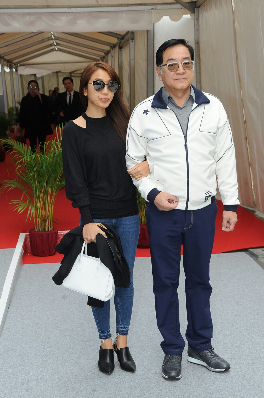 秦沛與女兒姜麗文