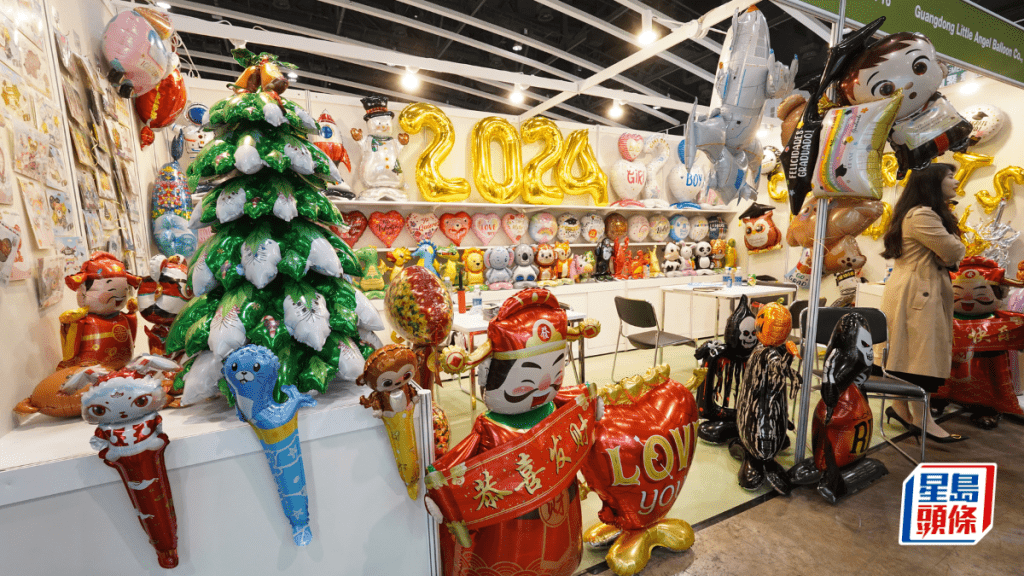 貿發局三個展覽如火如荼,商家笑指訂單不俗有助拓展業務。葉偉豪攝