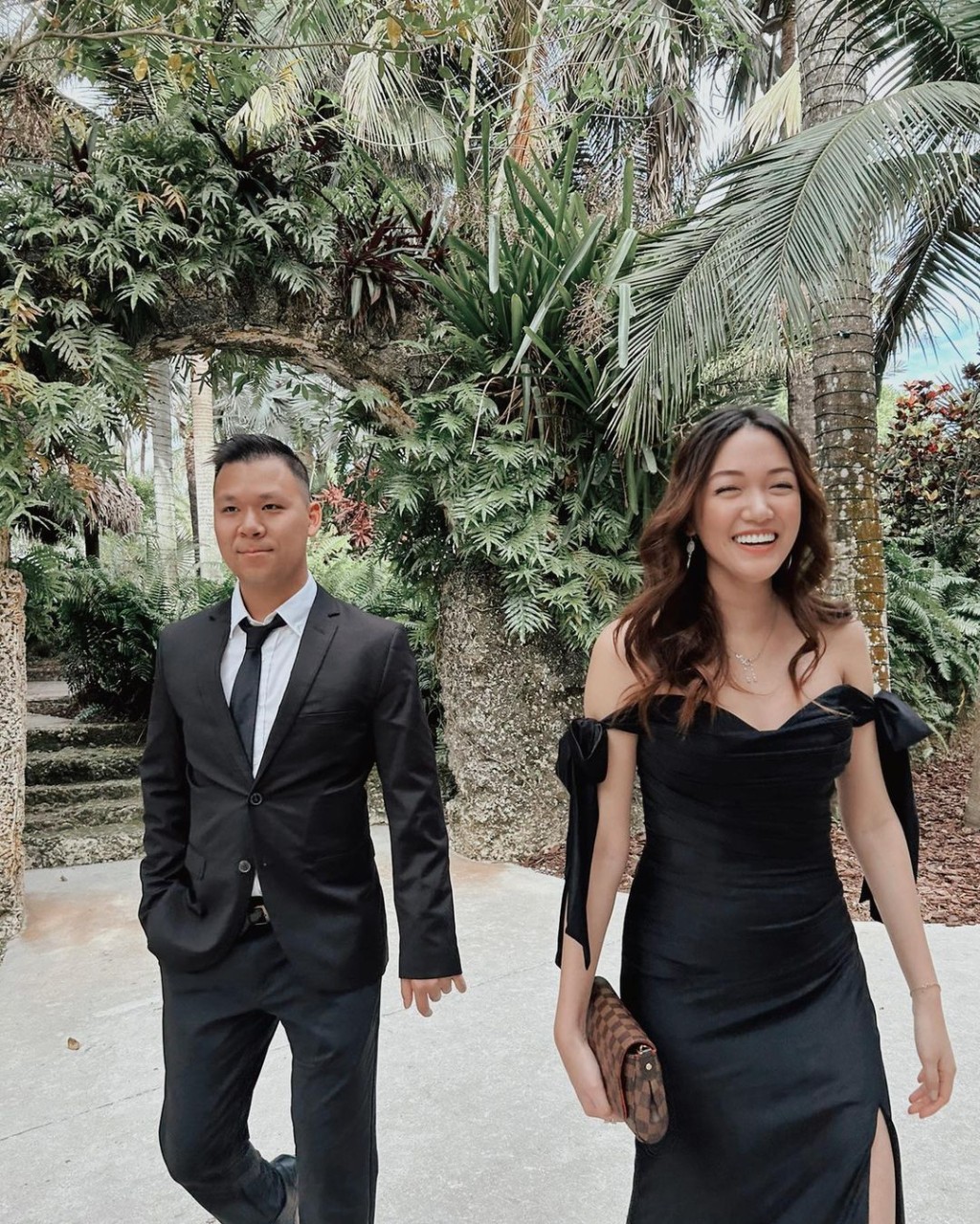 黄玮琦早前跟男友Jonathan Chew出席好友婚礼。