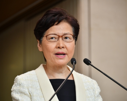 林鄭月娥透露這些年曾有外人邀「跳槽」。資料圖片