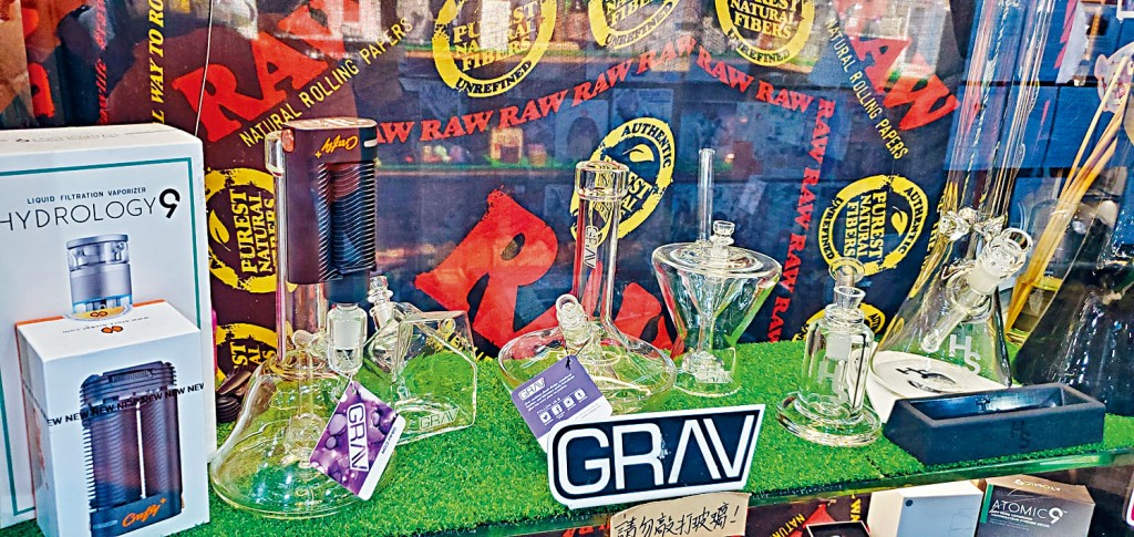 有店鋪出售疑似吸食工具，店方聲稱只用來點香薰。