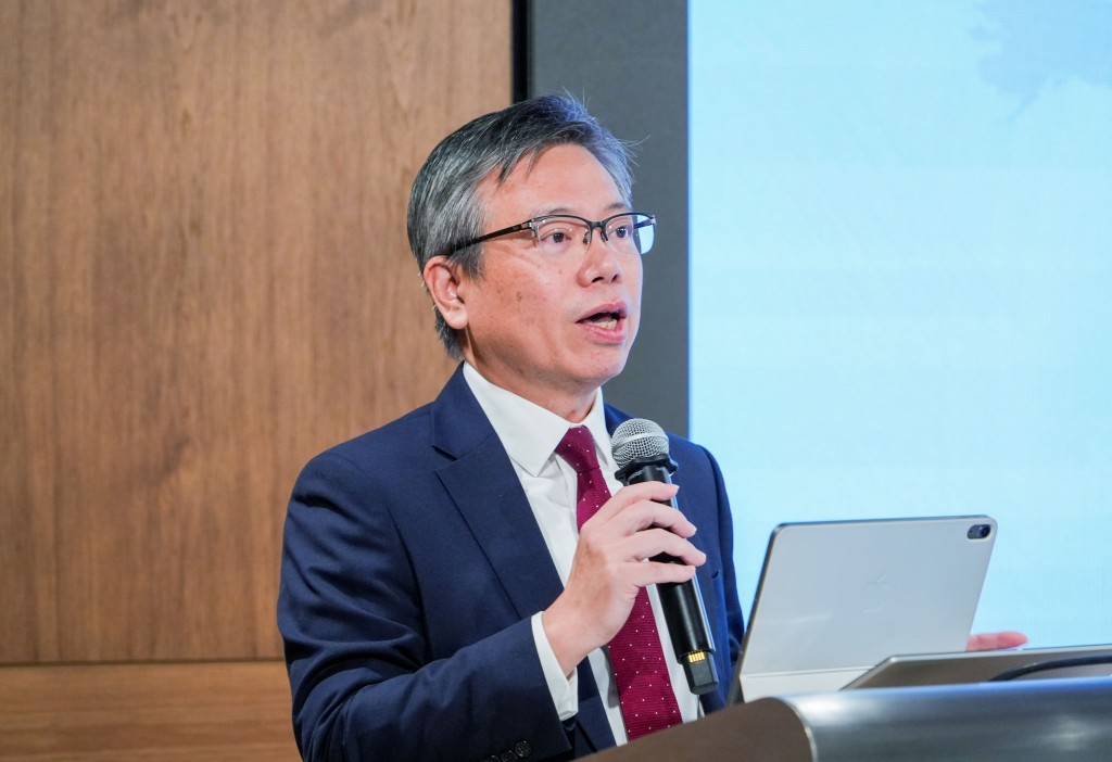 黃秉修指今次兩個代表團是有史以來最大規模,期望向國際展示本港創科實力,同時加強國際交流。 黃秉修指今次兩個代表團是有史以來最大規模,期望向國際展示本港創科實力,同時加強國際交流。