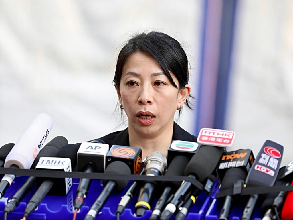 曾淑賢公布最新數字時難掩傷感。