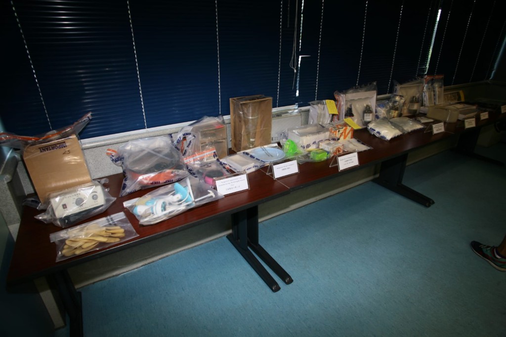 警方搜出毒品及製毒工具