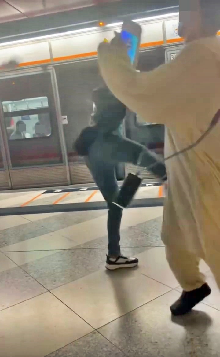 facebook截圖（資料來源：Soso Chan＠facebook車cam L（香港群組））